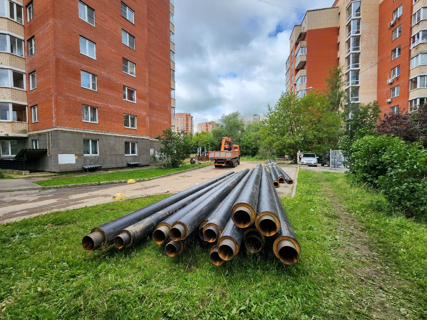 чехов, вишневый бульвар, улица чехова, ремонт теплотрассы, горячее водоснабжение, замена труб, передовая система теплоснабжения, уникальная ППУ изоляция, система контроля, госпрограмма московской области, развитие инженерной инфраструктуры и энергоэффективности,губернатор подмосковья,