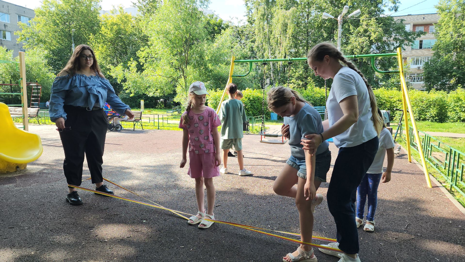 Библиодворик, Библиотека , центральная библиотека, Лобня, Детская площадка ,