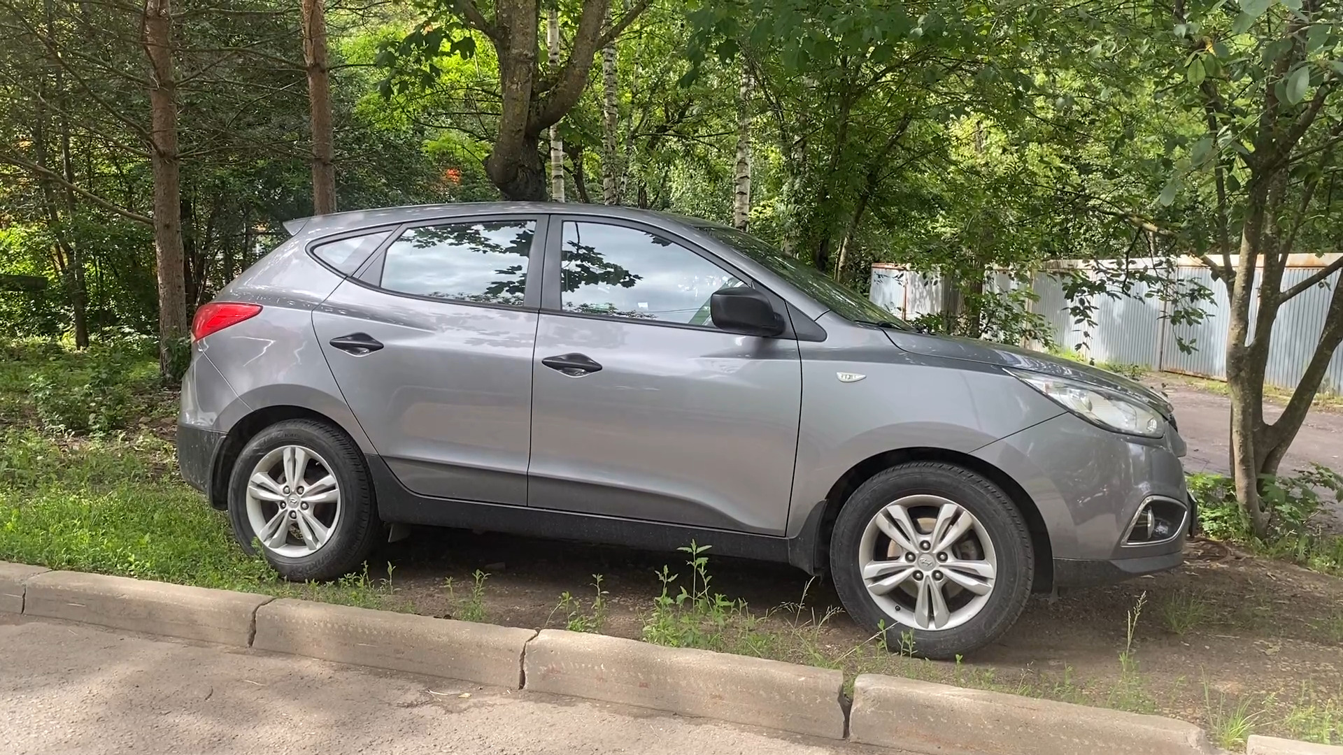 автохлам, брошенный автомобиль, бесхозный автотранспорт, власиха солнечный, эвакуация автомобиля,