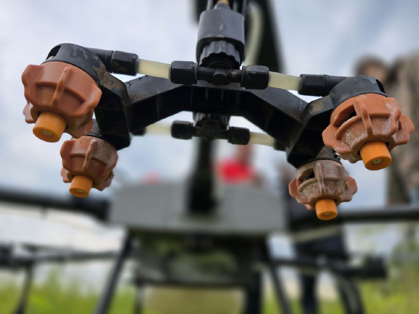 можайск, можайский муниципальный округ, подмосковье, борьба с борщевиком, борщевик Сосновского , дроны, современные технологии, экология,