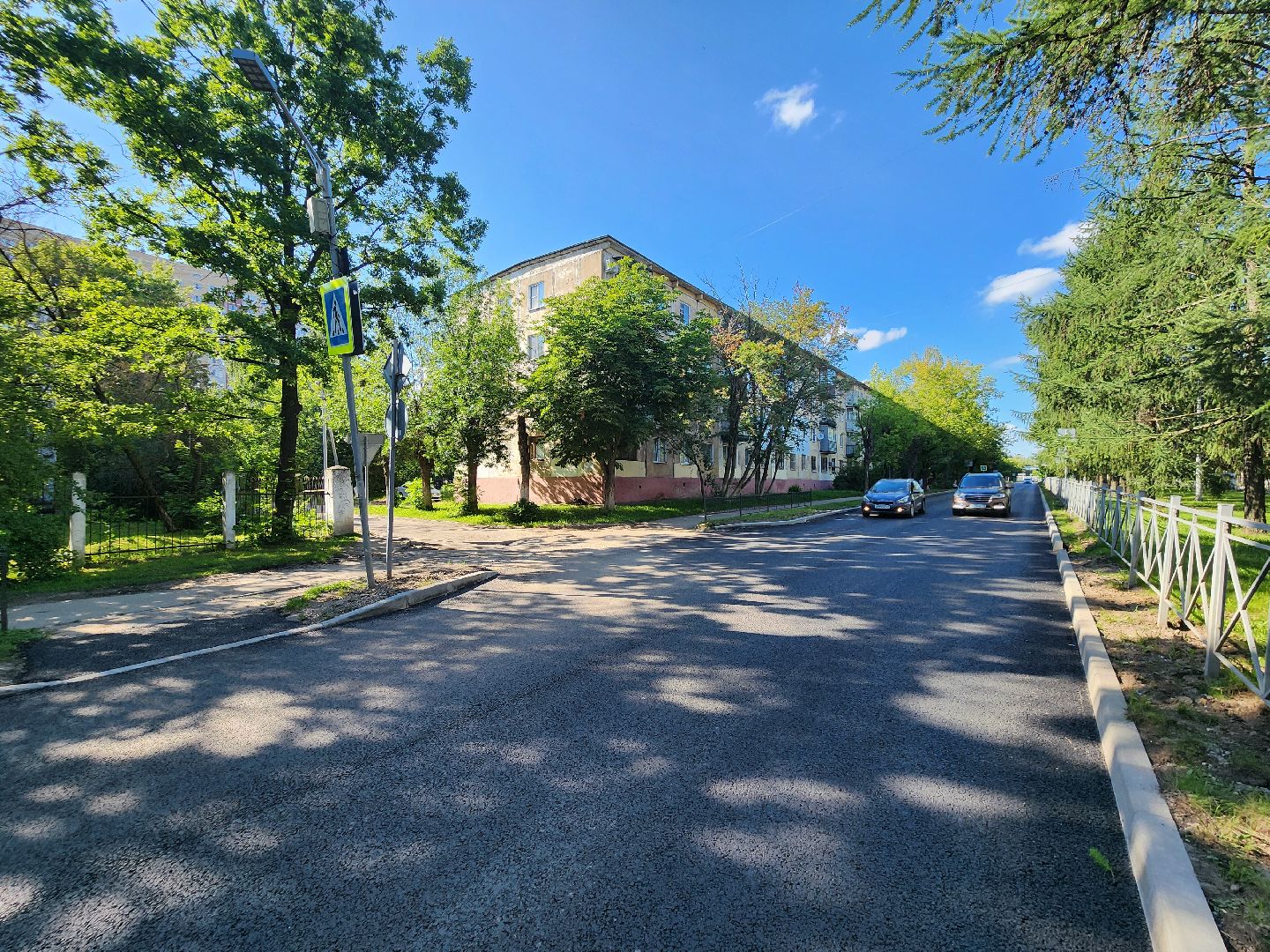 чехов, улица молодежная, ремонт дороги, замена покрытия, дорожный ремонт, новые бордюры, госпрограмма московской области, развитие дорожного комплекса,