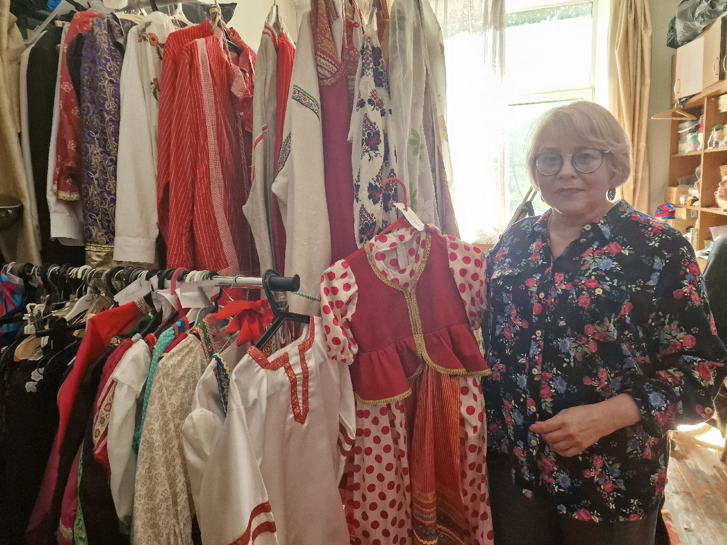 дубна, дкоктябрь, художникпокостюмам,