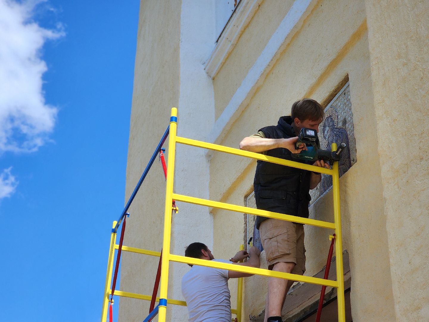 дубна, талдомский округ,храм, реставрация, мозаика,