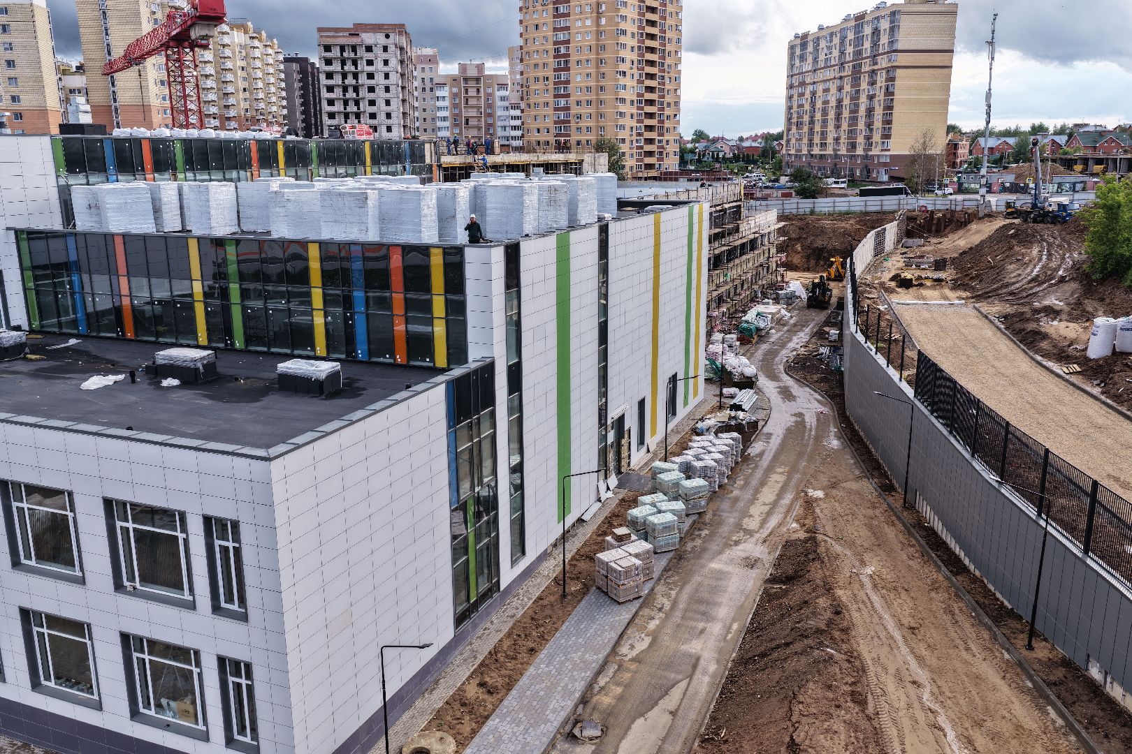 видео с коптера, школа в одинцове, новая школа в звенигороде,