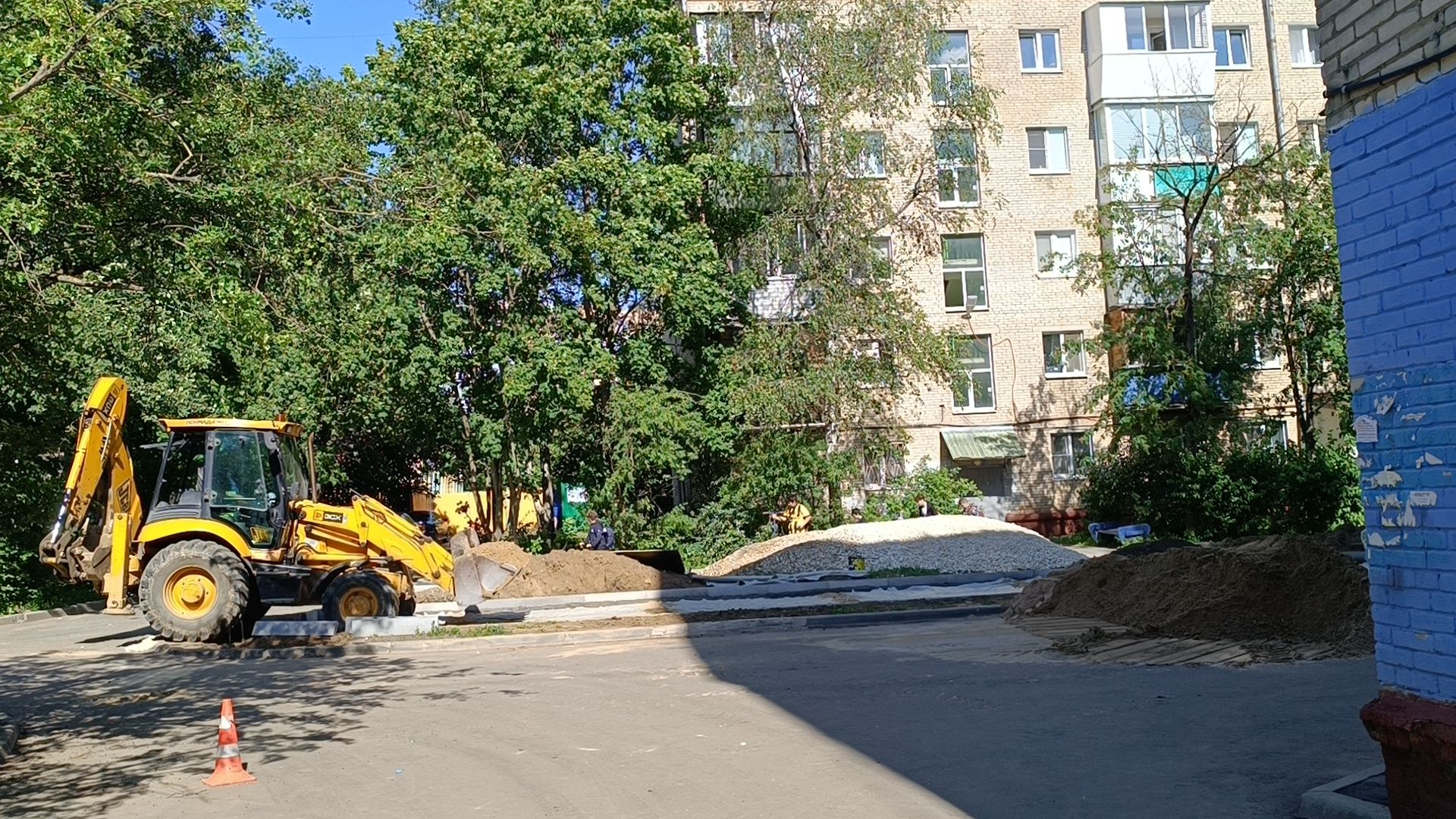 детская площадка, двор, лобня,