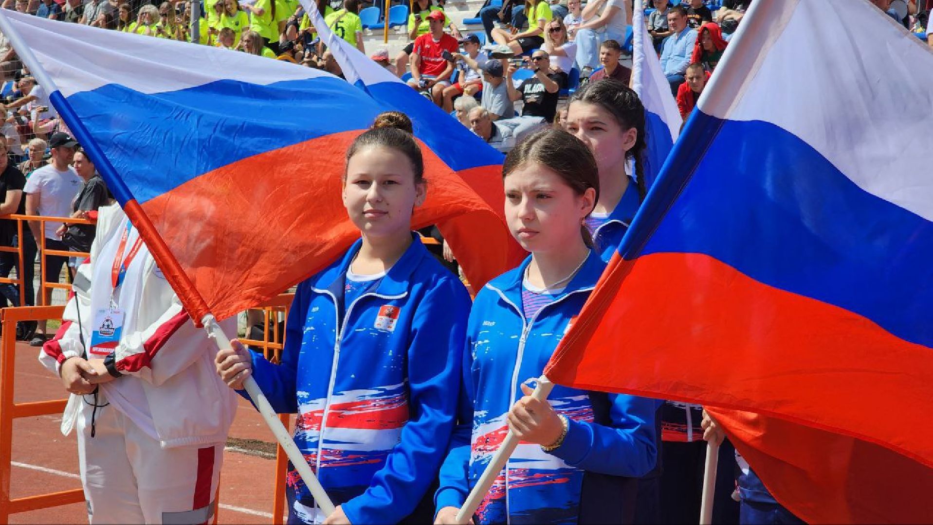 Дмитров, Проект Выходи во двор, Локомотив, Спартак,