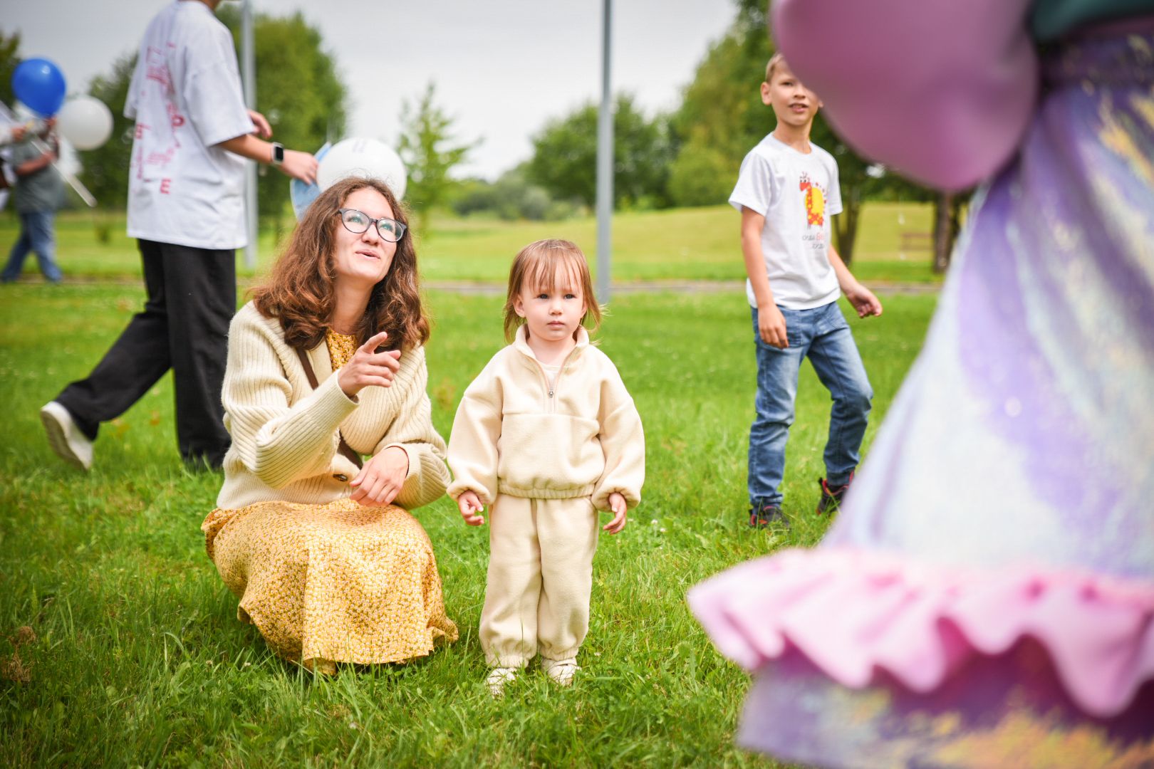 бронницы, парад семей в бронницах, шествие семей в бронницах, день семьи любви и верности, дети,