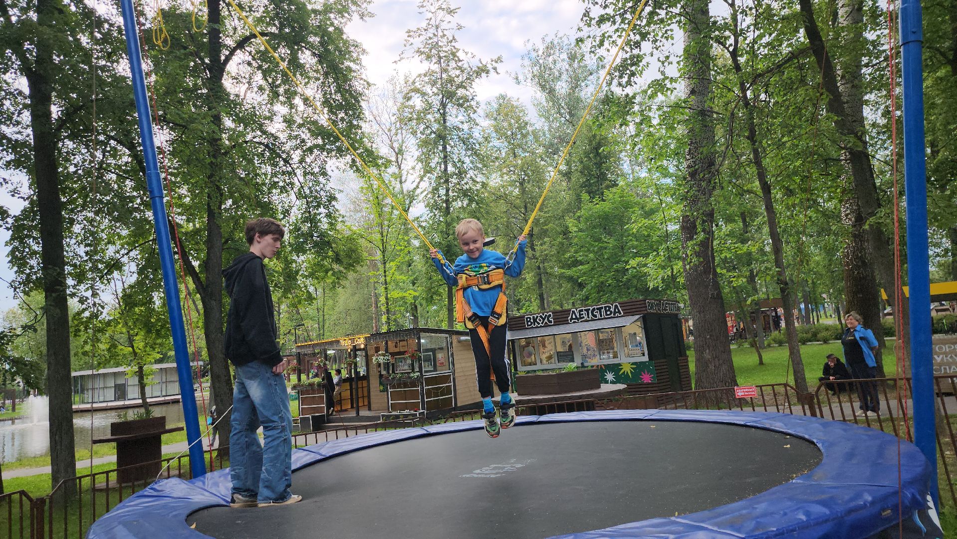 серпухов, подмосковье, аттракцион, парки подмосковья, парк имени олега степанова,