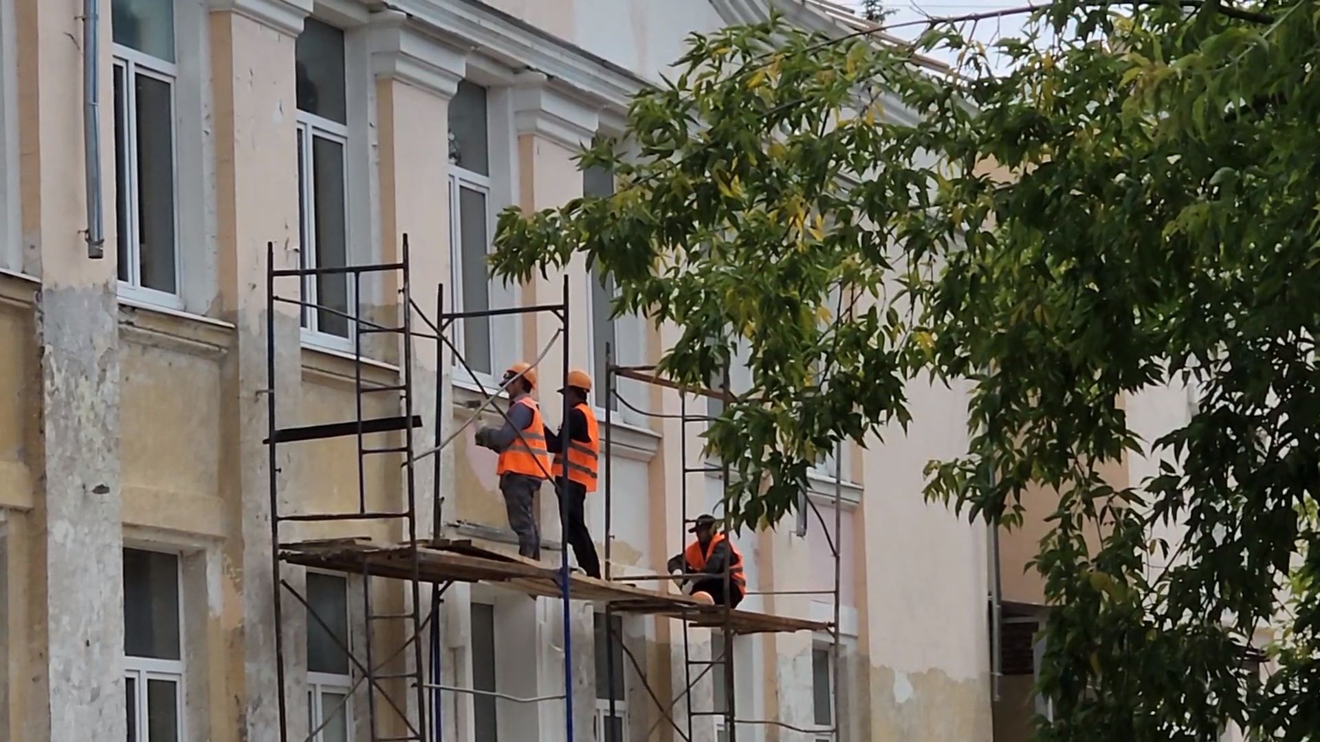 чехов, улица чехова 28, детская школа искусств, капитальный ремонт, реконструкция, обновление, фасадные работы, наружная отделка, внутренние перегородки, инженерные сети, окна и двери, замена кровли, госпрограмма московской области,