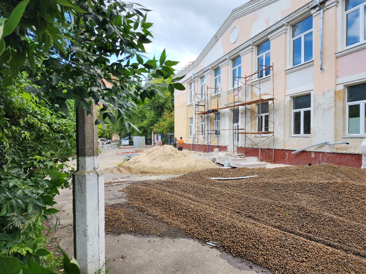 чехов, улица чехова 28, детская школа искусств, капитальный ремонт, реконструкция, обновление, фасадные работы, наружная отделка, внутренние перегородки, инженерные сети, окна и двери, замена кровли, госпрограмма московской области,