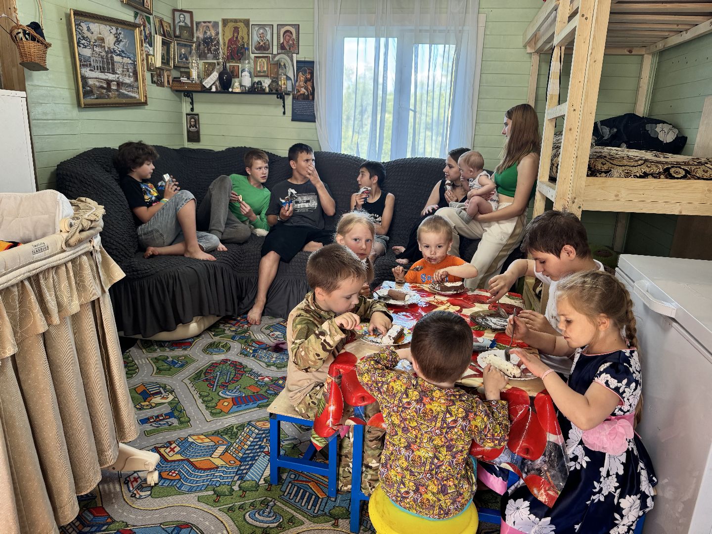 шаховская, многодетная мама, приемные родители, день семьи любви и верности,