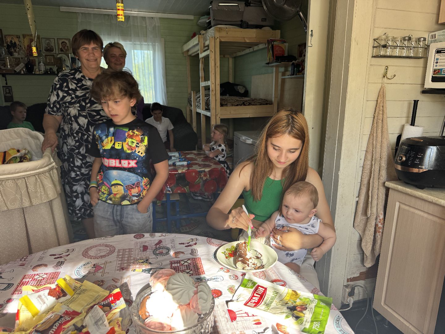 шаховская, многодетная мама, приемные родители, день семьи любви и верности,