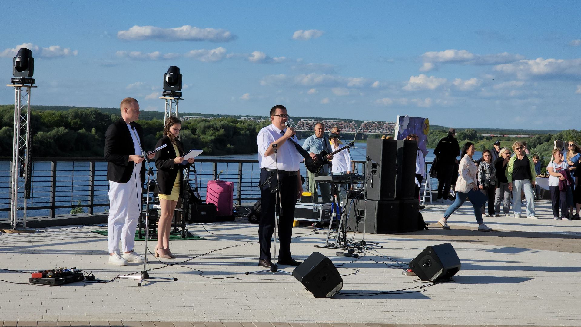 кашира, праздник, фестиваль, серебристые облака, набережная, мастер-класс, ярмарка,