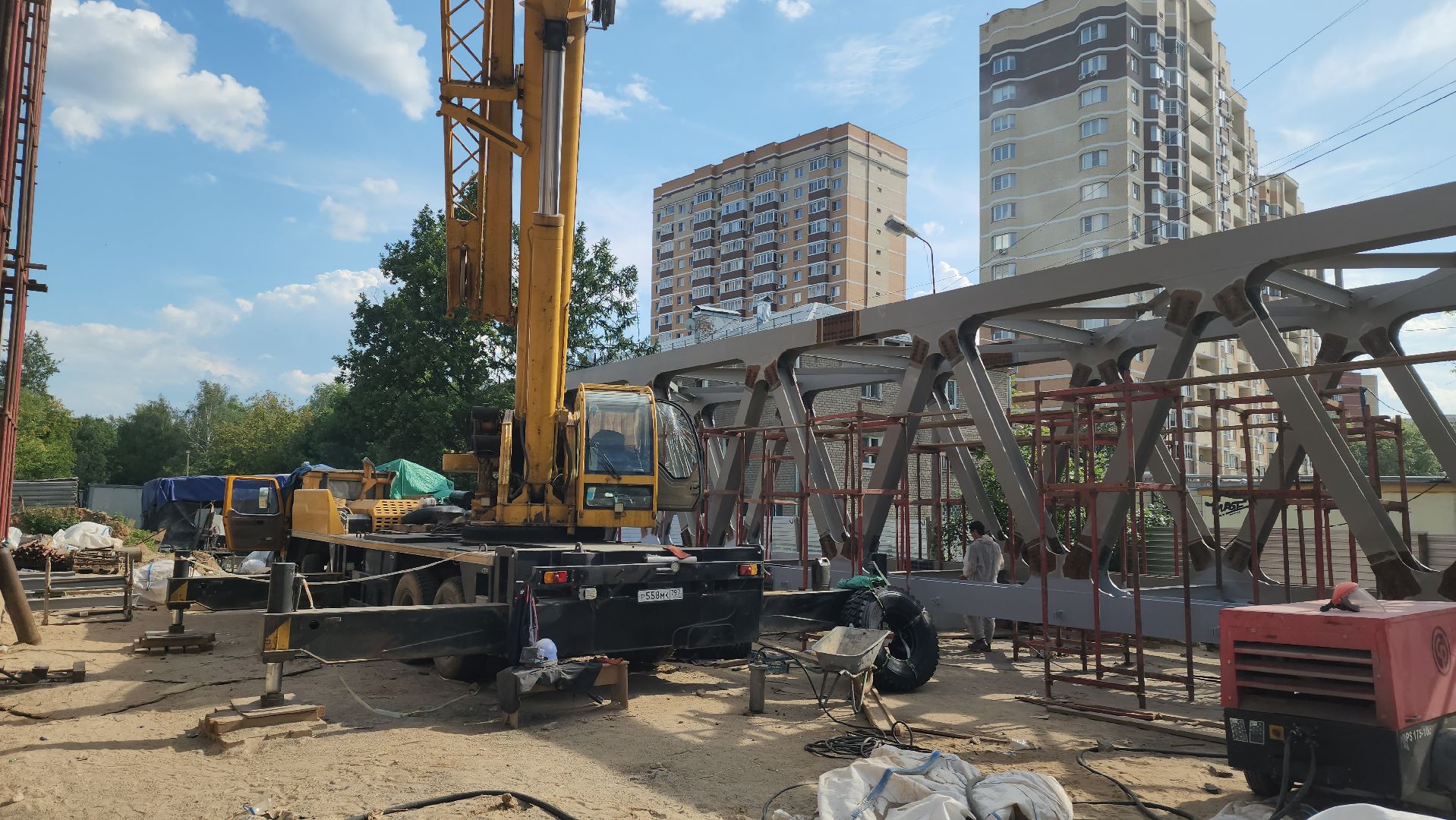 Эмаль, Покраска , надземный переход, Лобня,