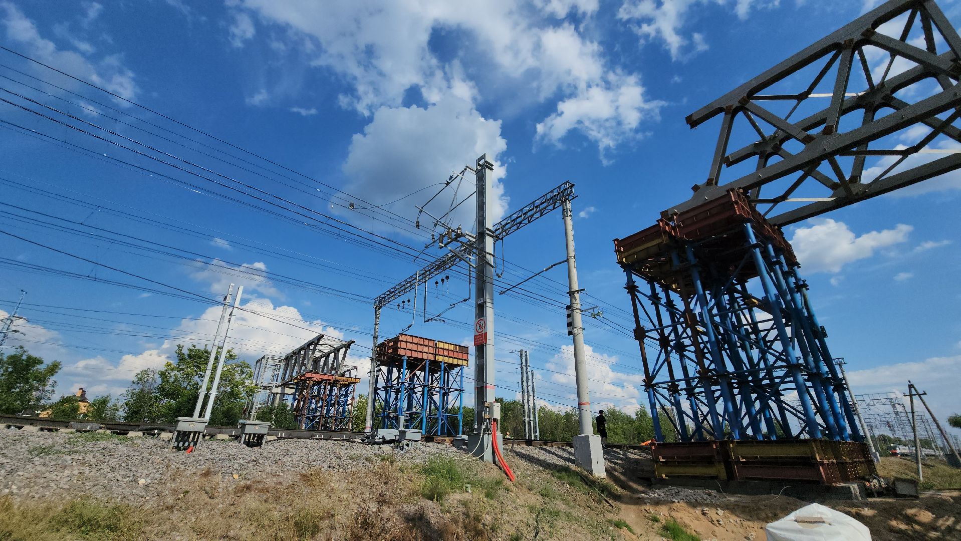 Эмаль, Покраска , надземный переход, Лобня,