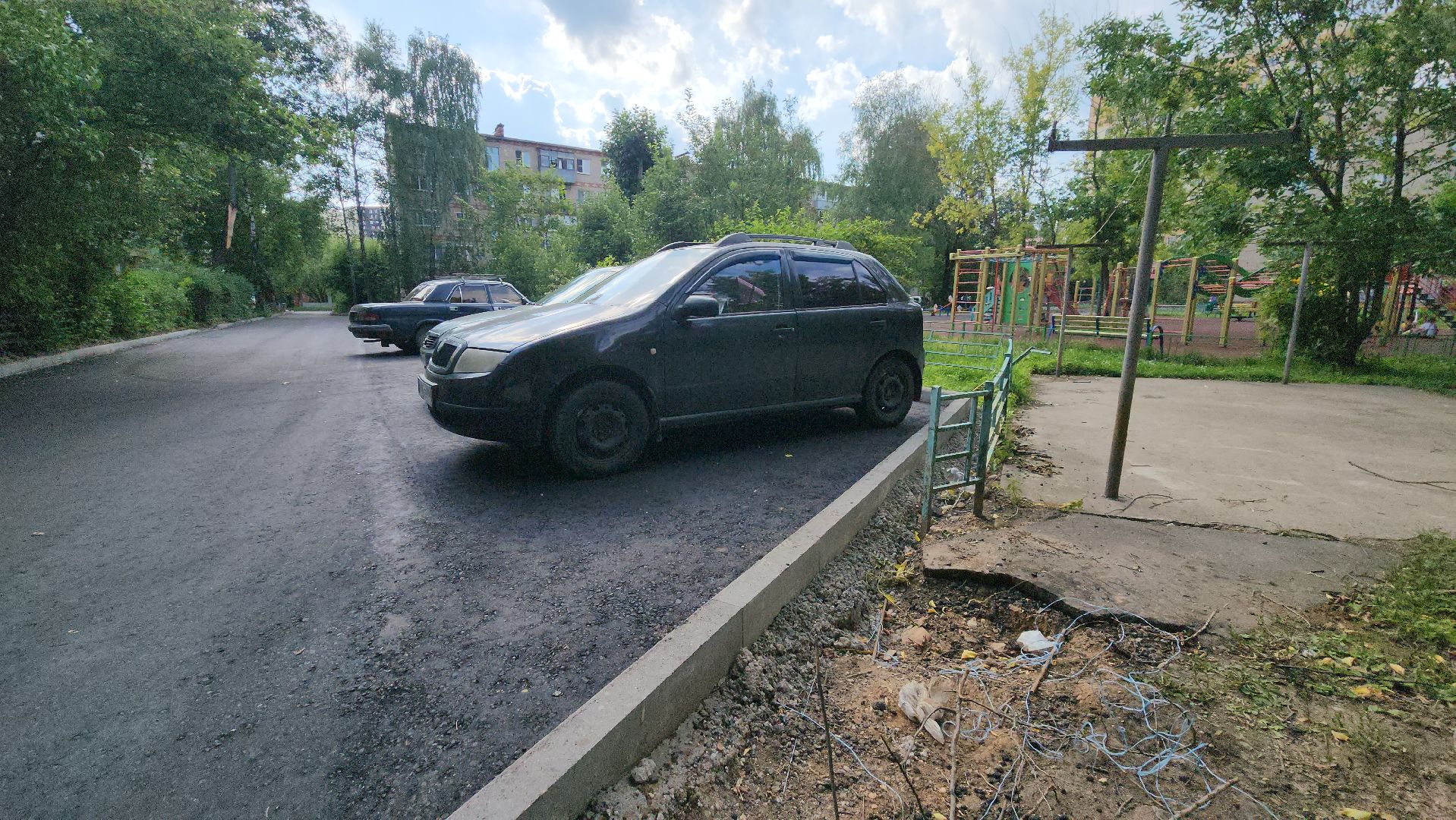 Асфальтирование , новый асфальт, Лобня, Благоустройство дворов,