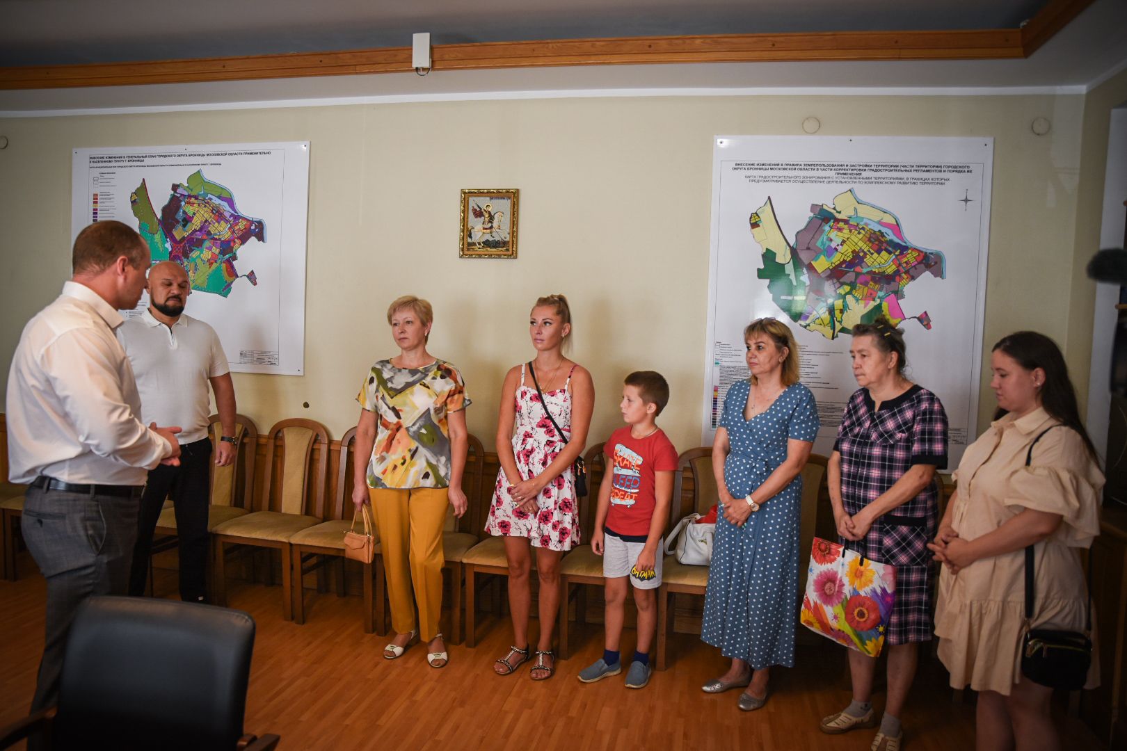 бронницы, вручение ключей переселенцам , переселенцы из аварийного жилья,