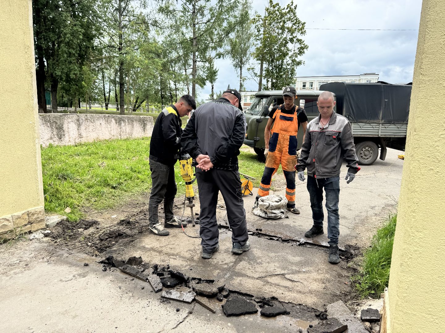 шаховская, ремонт дороги, ямочный ремон,