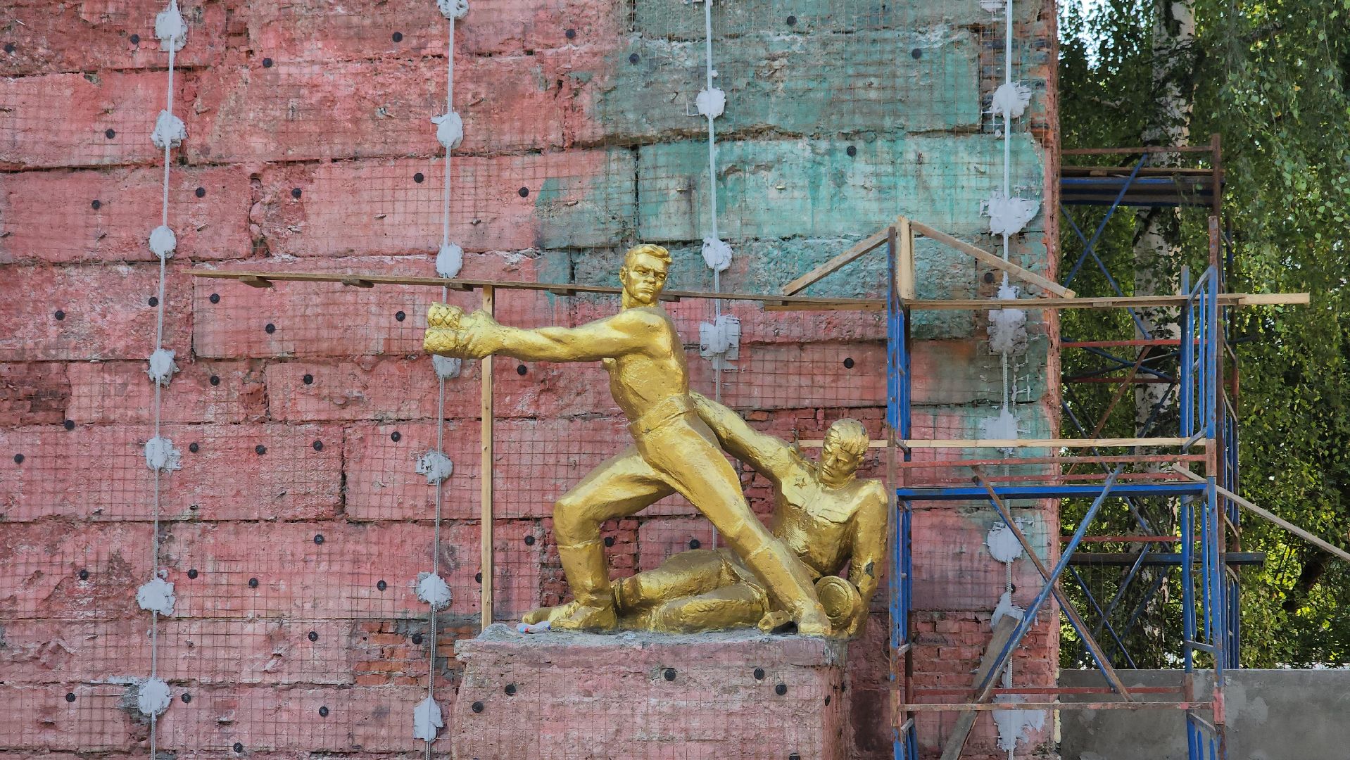 щёлково, мемориал воинам хлопчатобумажного комбината, реставрация памятника,