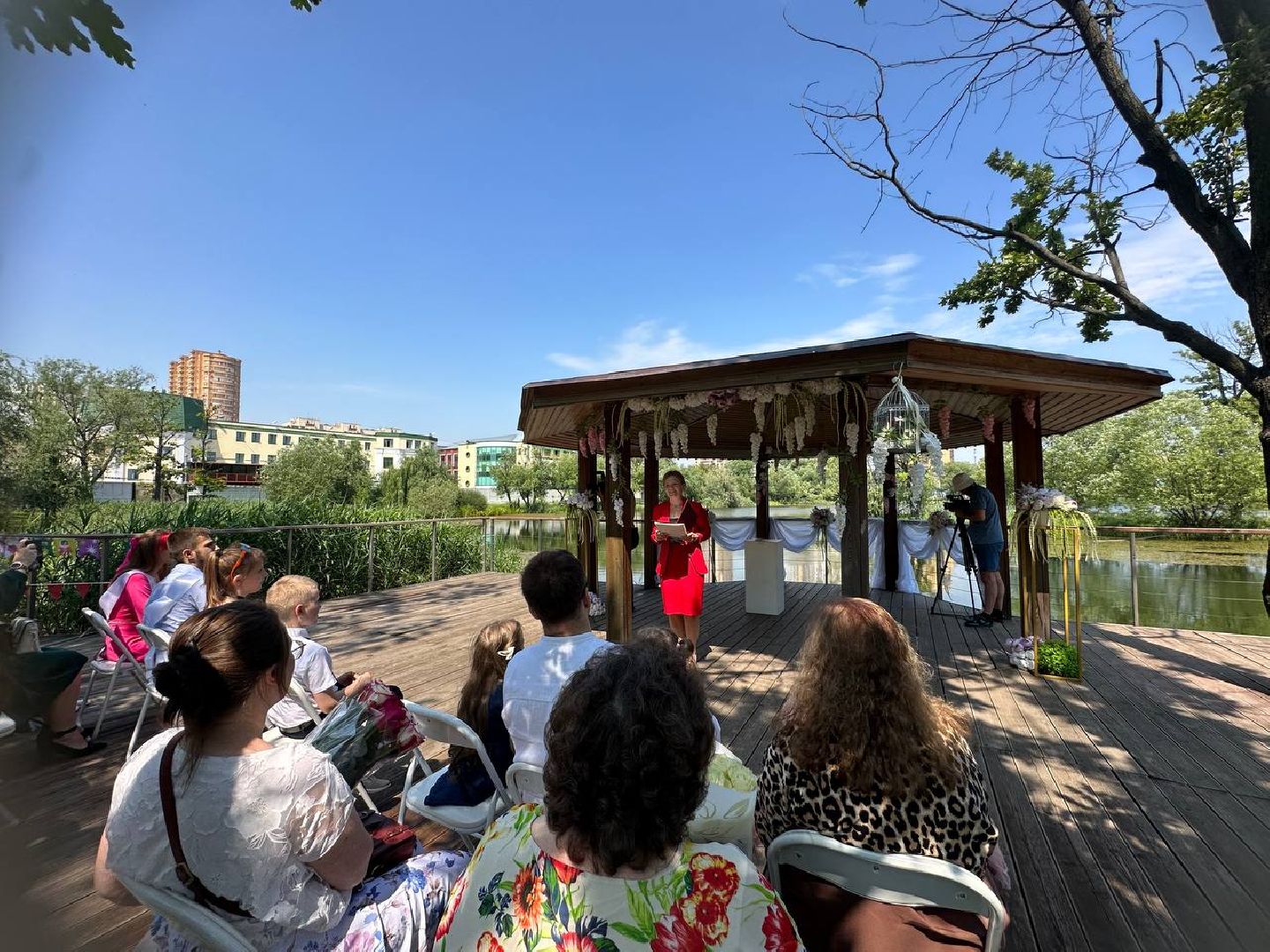 Реутов, парк, выездная свадьба, свадьба на пруду,