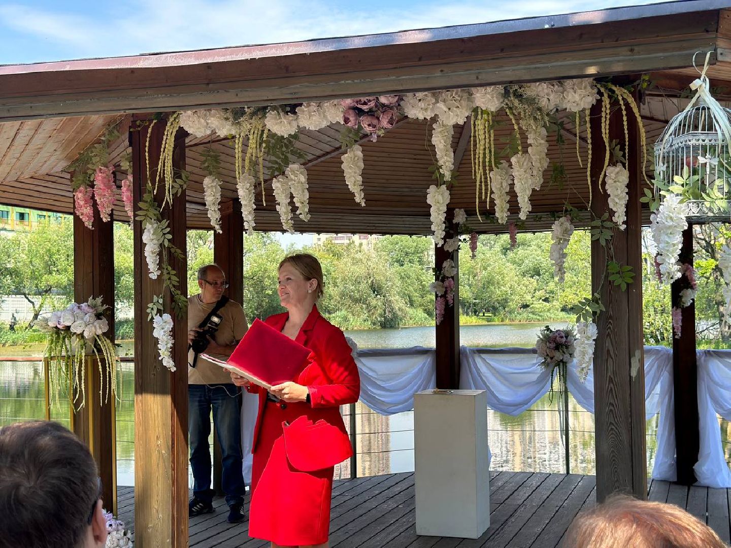 Реутов, парк, выездная свадьба, свадьба на пруду,