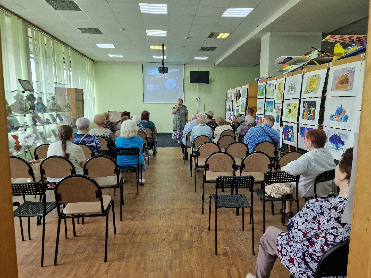 Дубна, Деньсемьилюбвииверности, БиблиотекаЛевобережья,