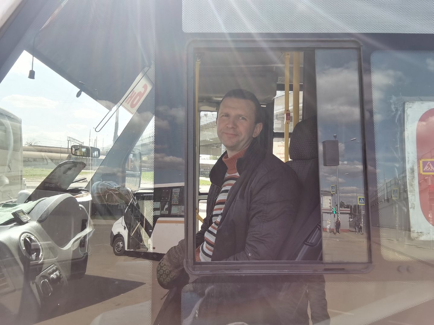 Балашиха, Бессмертный полк, маршрутное такси, День Победы, ветераны, подвиг народа, ничто не забыто, никто не забыт, портреты ветеранов, спасибо за мир