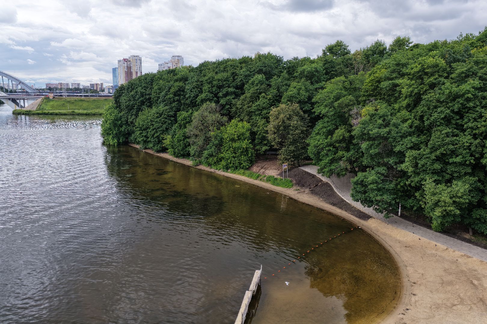 видео с коптера, пляжная зона в химках, парк имени льва толстого, лето в подмосковье,