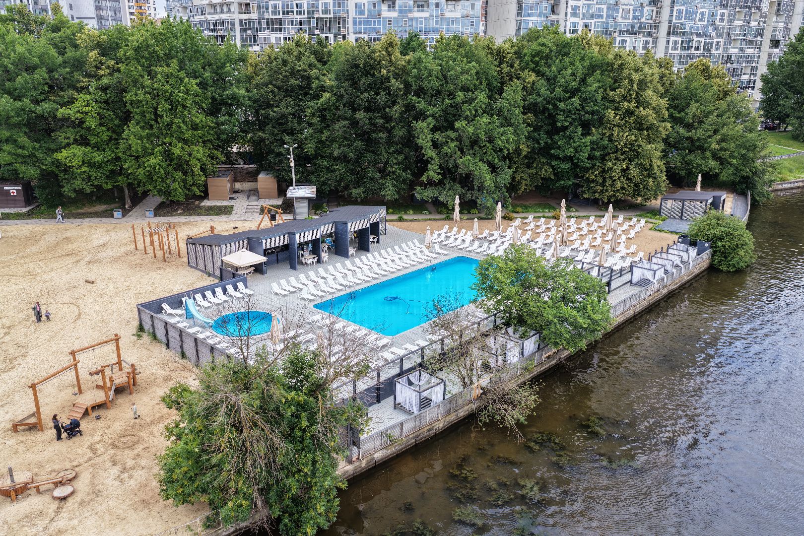 видео с коптера, пляжная зона в химках, парк имени льва толстого, лето в подмосковье,