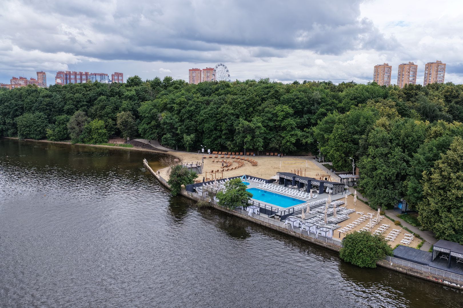 видео с коптера, пляжная зона в химках, парк имени льва толстого, лето в подмосковье,