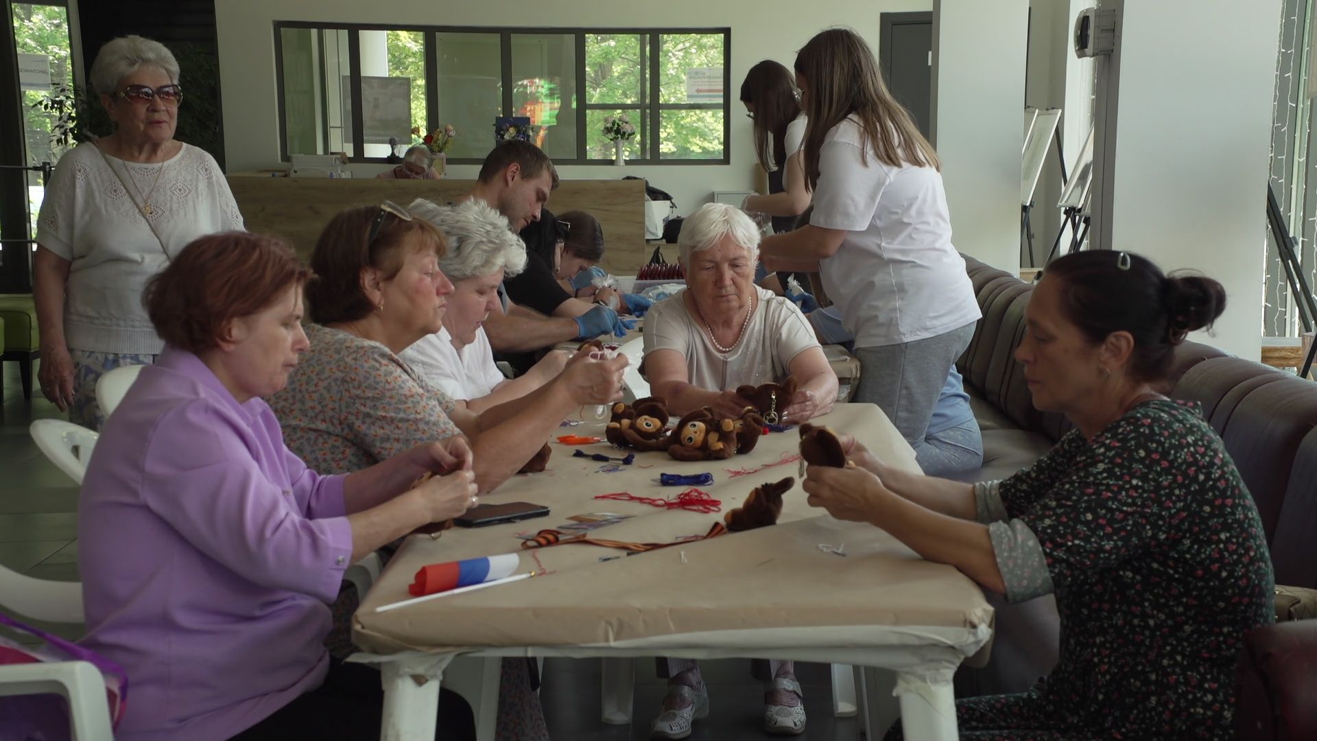 Реутов, СВО, подарки бойцам, расписные пряники, чебурашки,