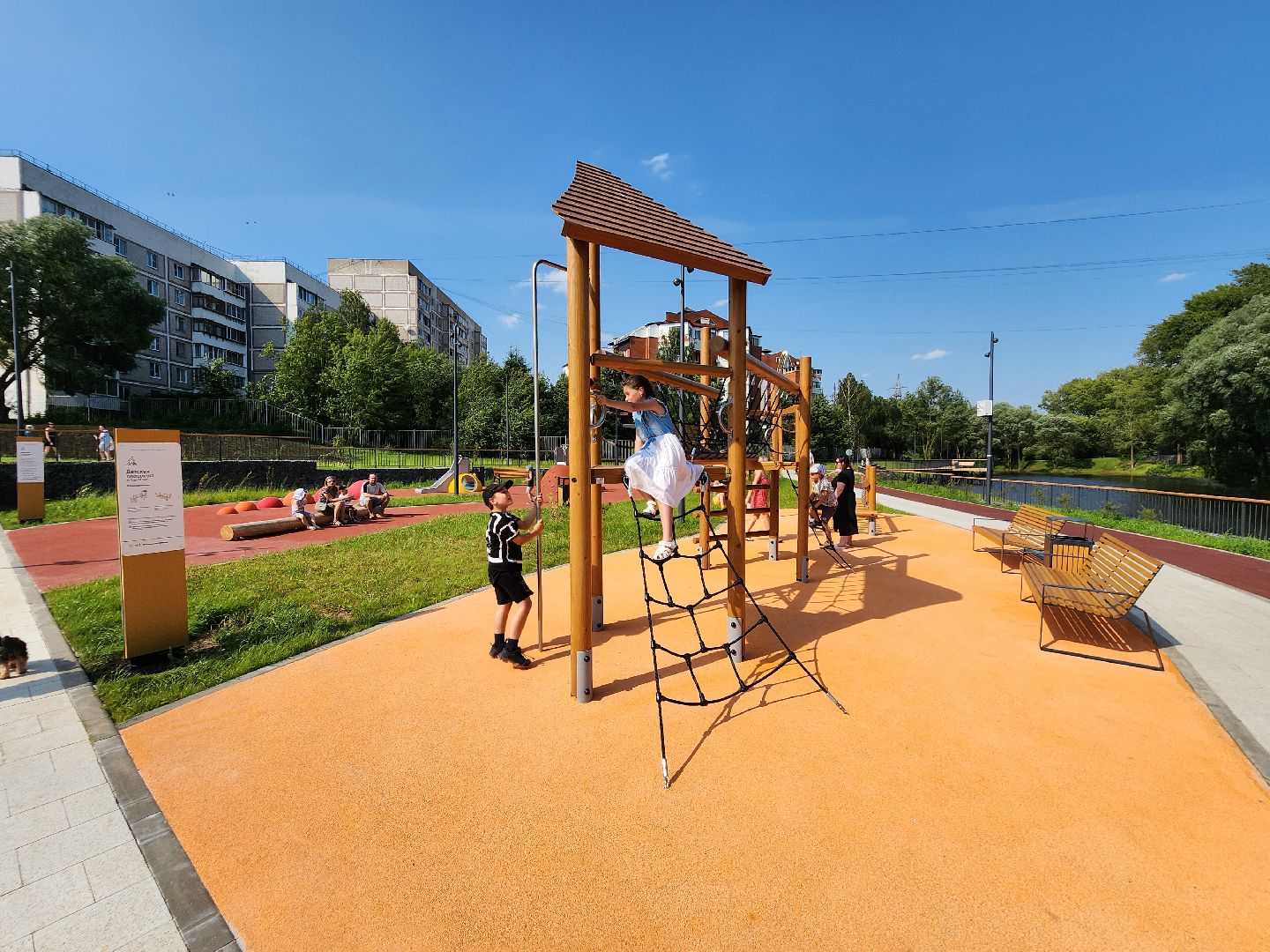 чехов, улица береговая, набережная реки теребенка, благоустройство, реконструкция, обновление, детские игровые площадки, детские комплексы, игровые элементы, зоны отдыха, скамейки и урны, озеленение, пешеходные дорожки, велосипедные дорожки, спортивные площадки, пляж, видеокамеры, госпрограмма московской области, формирование комфортной городской среды,