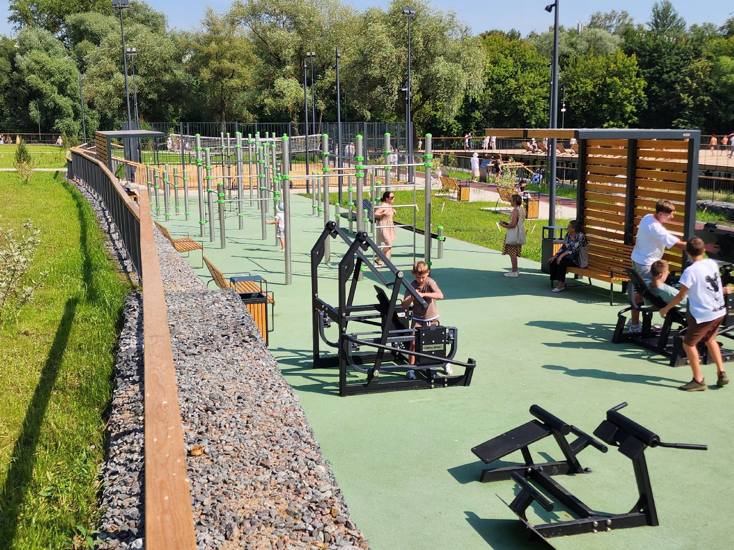 чехов, улица береговая, набережная реки теребенка, благоустройство, реконструкция, обновление, детские игровые площадки, детские комплексы, игровые элементы, зоны отдыха, скамейки и урны, озеленение, пешеходные дорожки, велосипедные дорожки, спортивные площадки, пляж, видеокамеры, госпрограмма московской области, формирование комфортной городской среды,