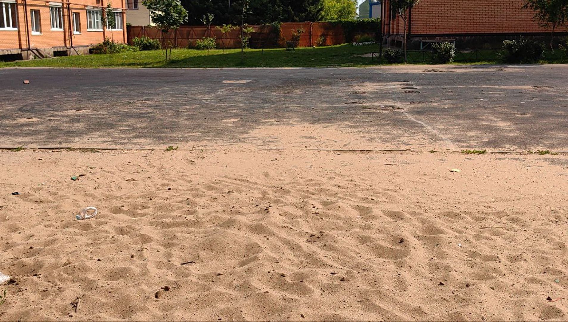 площадка, воркаут, качели, урны,