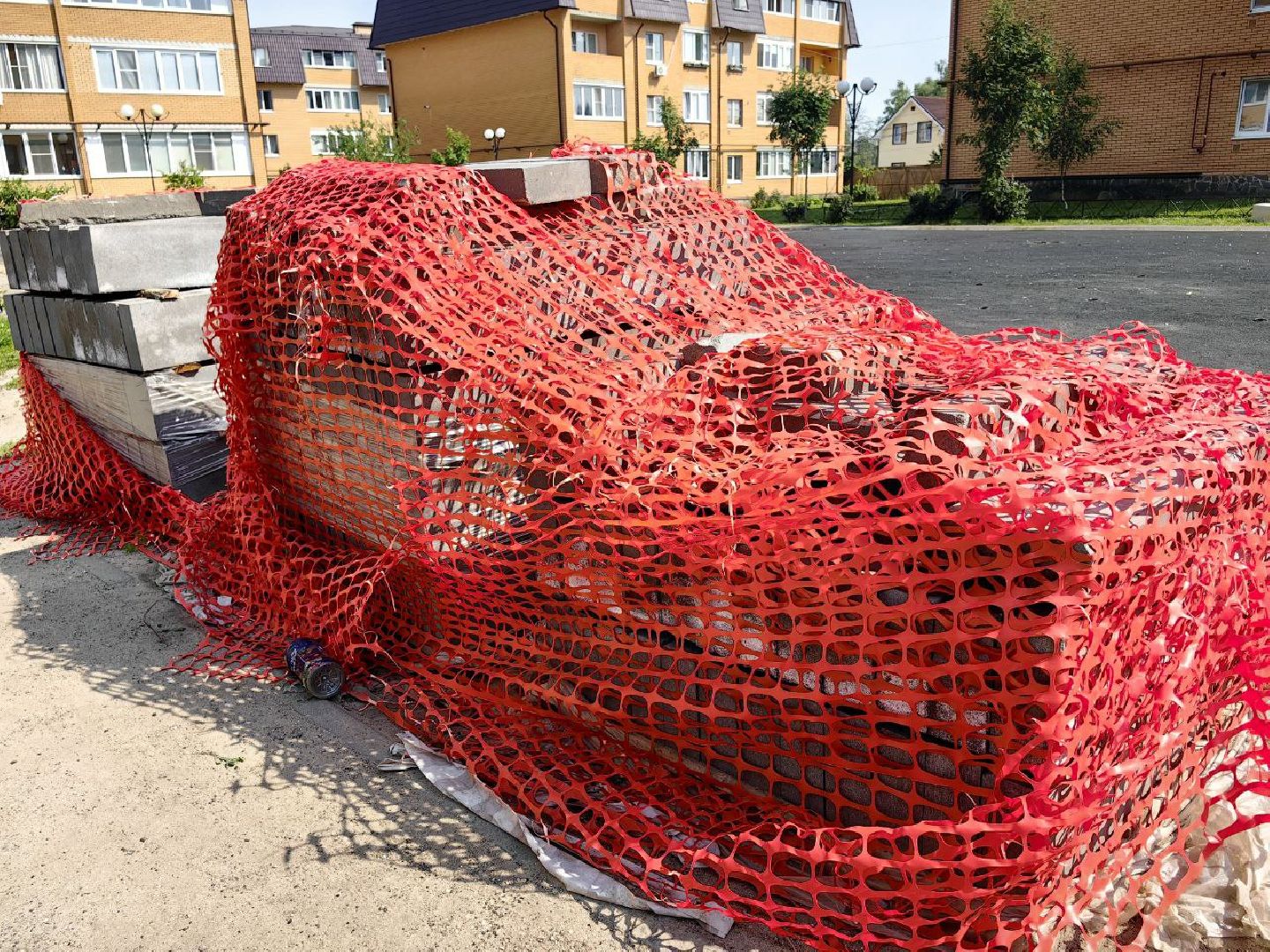 площадка, воркаут, качели, урны,