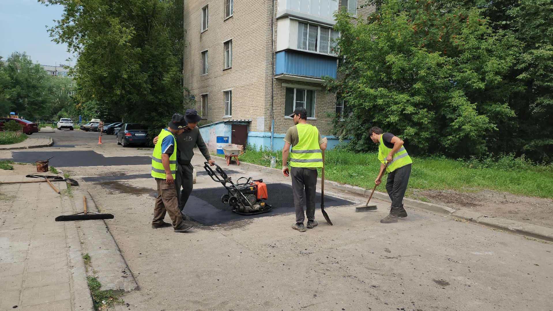 Асфальтирование , ямочный ремонт дорог, Лобня,