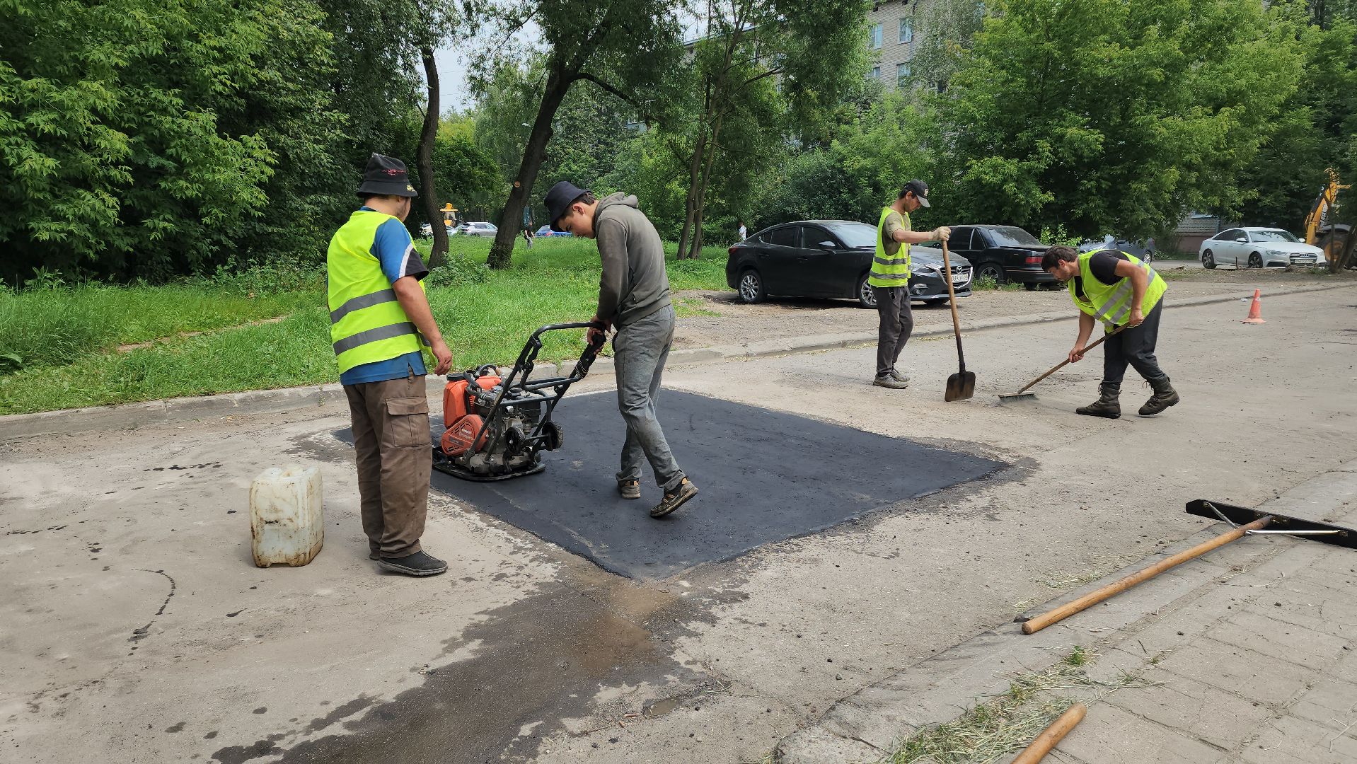 Асфальтирование , ямочный ремонт дорог, Лобня,