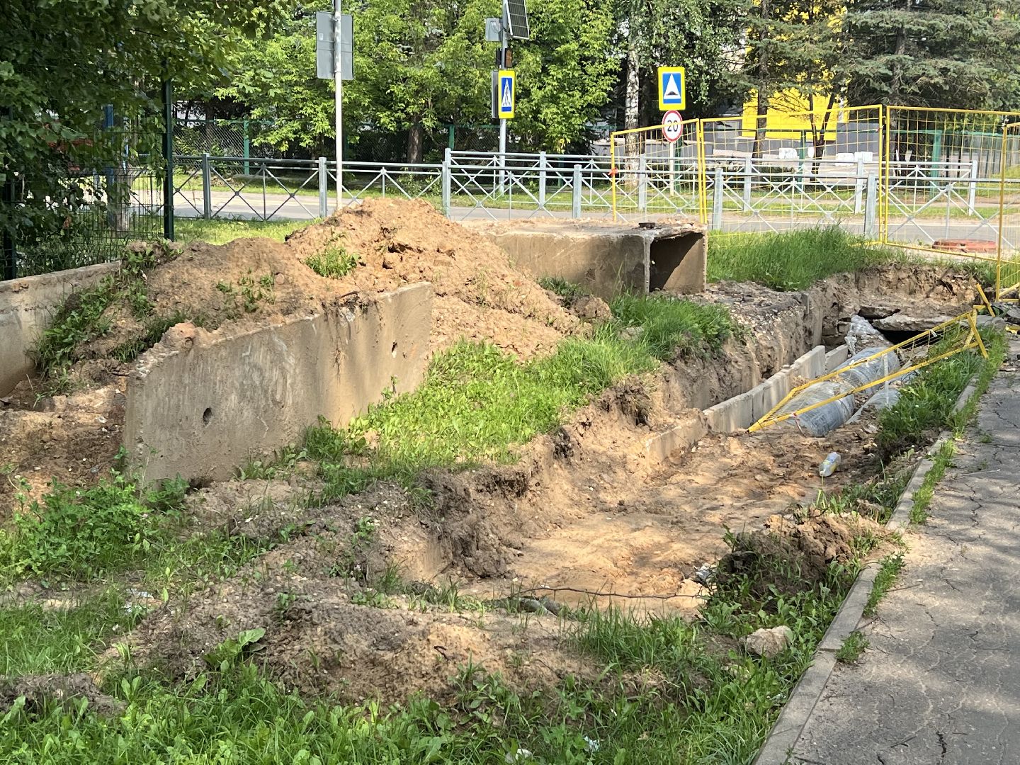 Теплотрассы , Запрудня, талдомскийокруг,