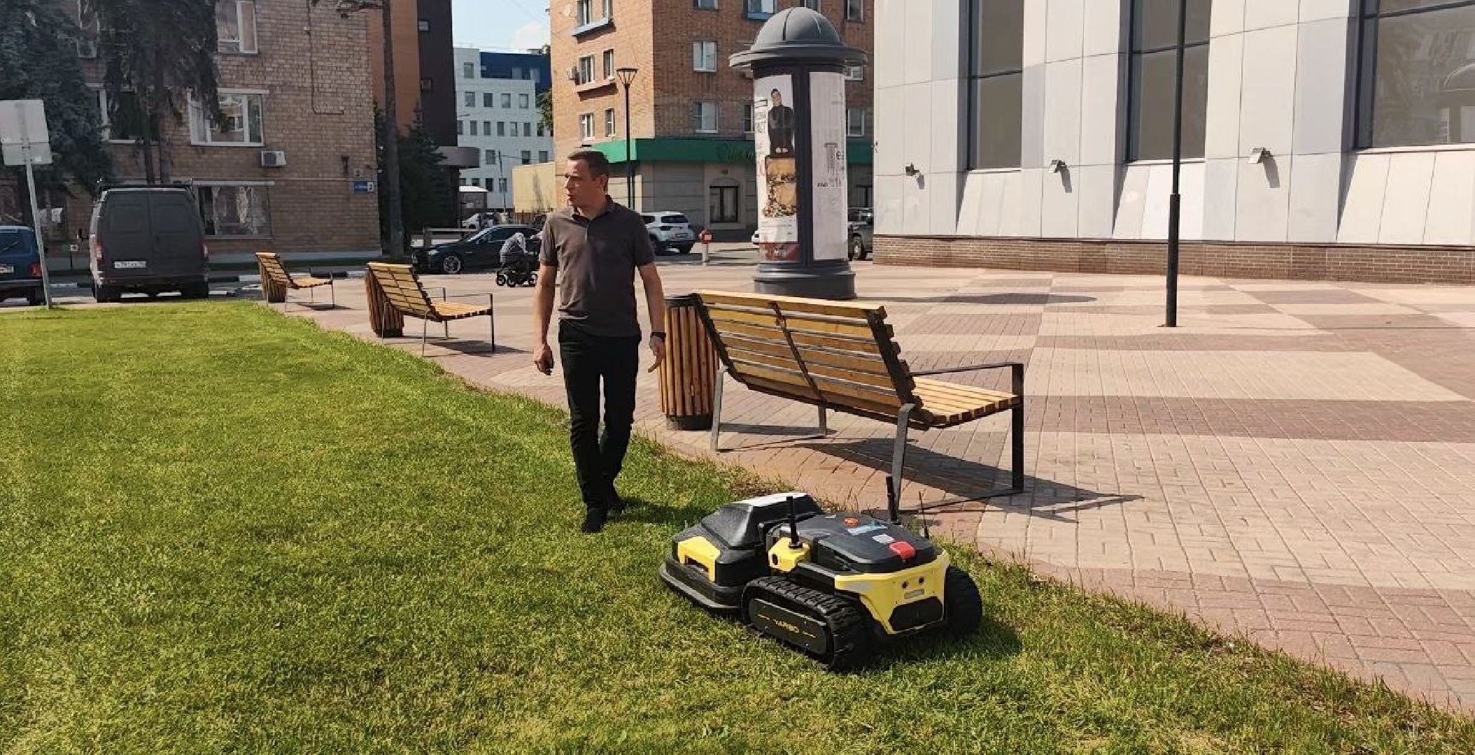 робот, газон, программирование,  модель,