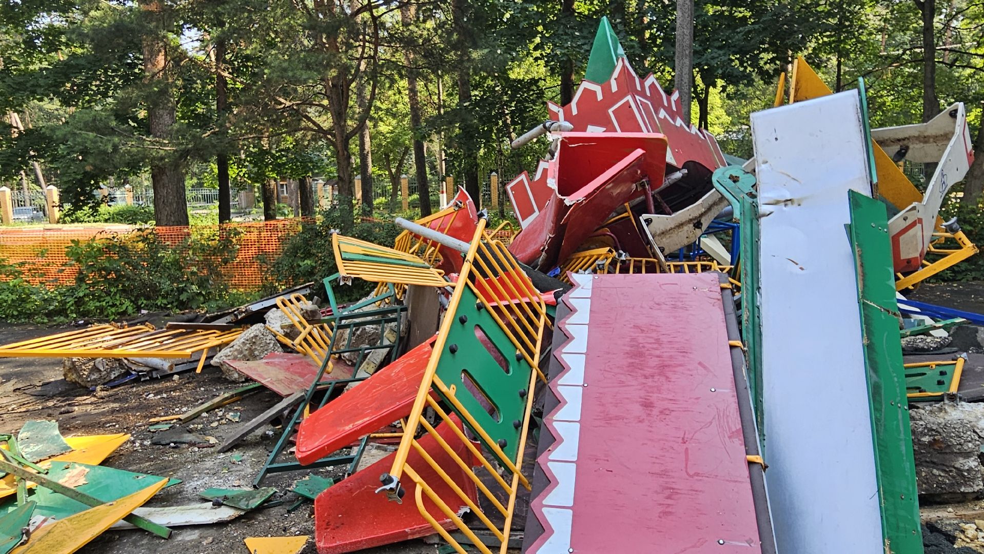 детская  площадка, жуковский, демонтаж,