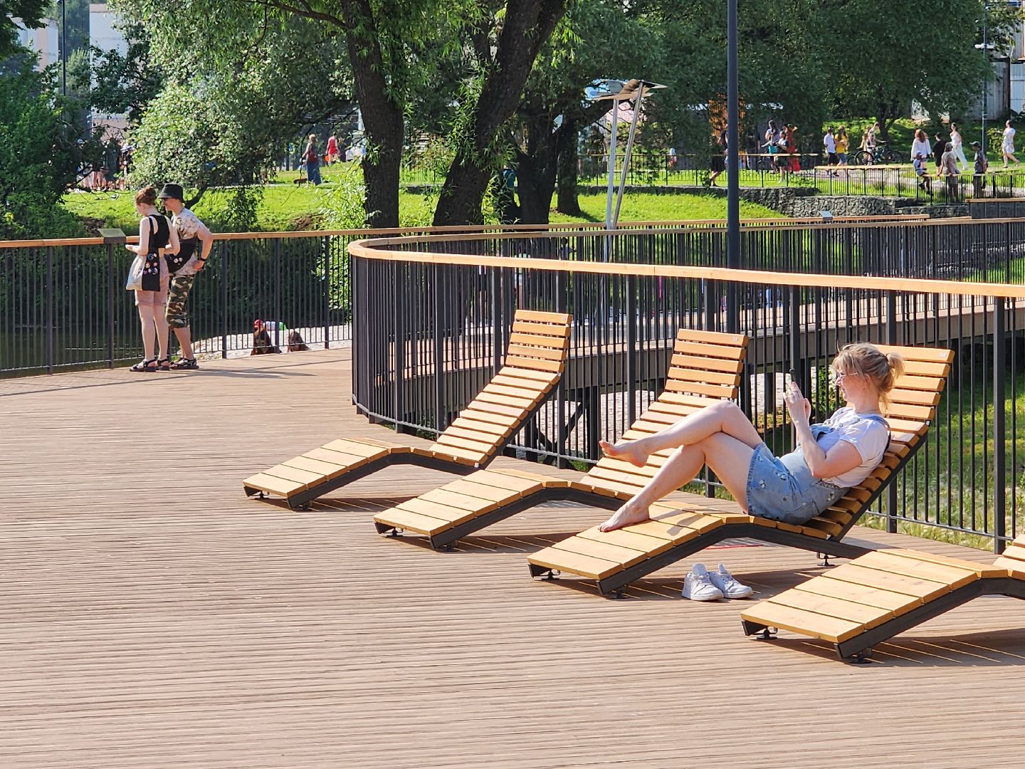 чехов, улица береговая, набережная реки теребенка, благоустройство , реконструкция, пляж, белый песок, зона отдыха с лежаками, место для загара, детские и спортивные площадки , пешеходные зоны и дорожки, госпрограмма московской области, формирование комфортной городской среды,