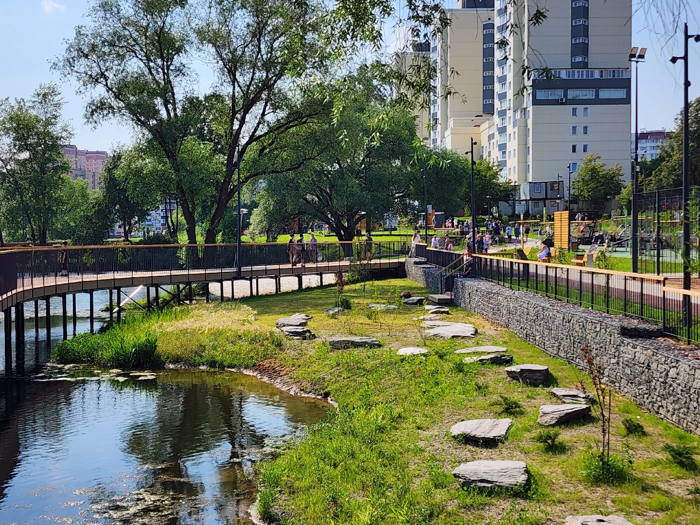 чехов, улица береговая, набережная реки теребенка, благоустройство , реконструкция, пляж, белый песок, зона отдыха с лежаками, место для загара, детские и спортивные площадки , пешеходные зоны и дорожки, госпрограмма московской области, формирование комфортной городской среды,