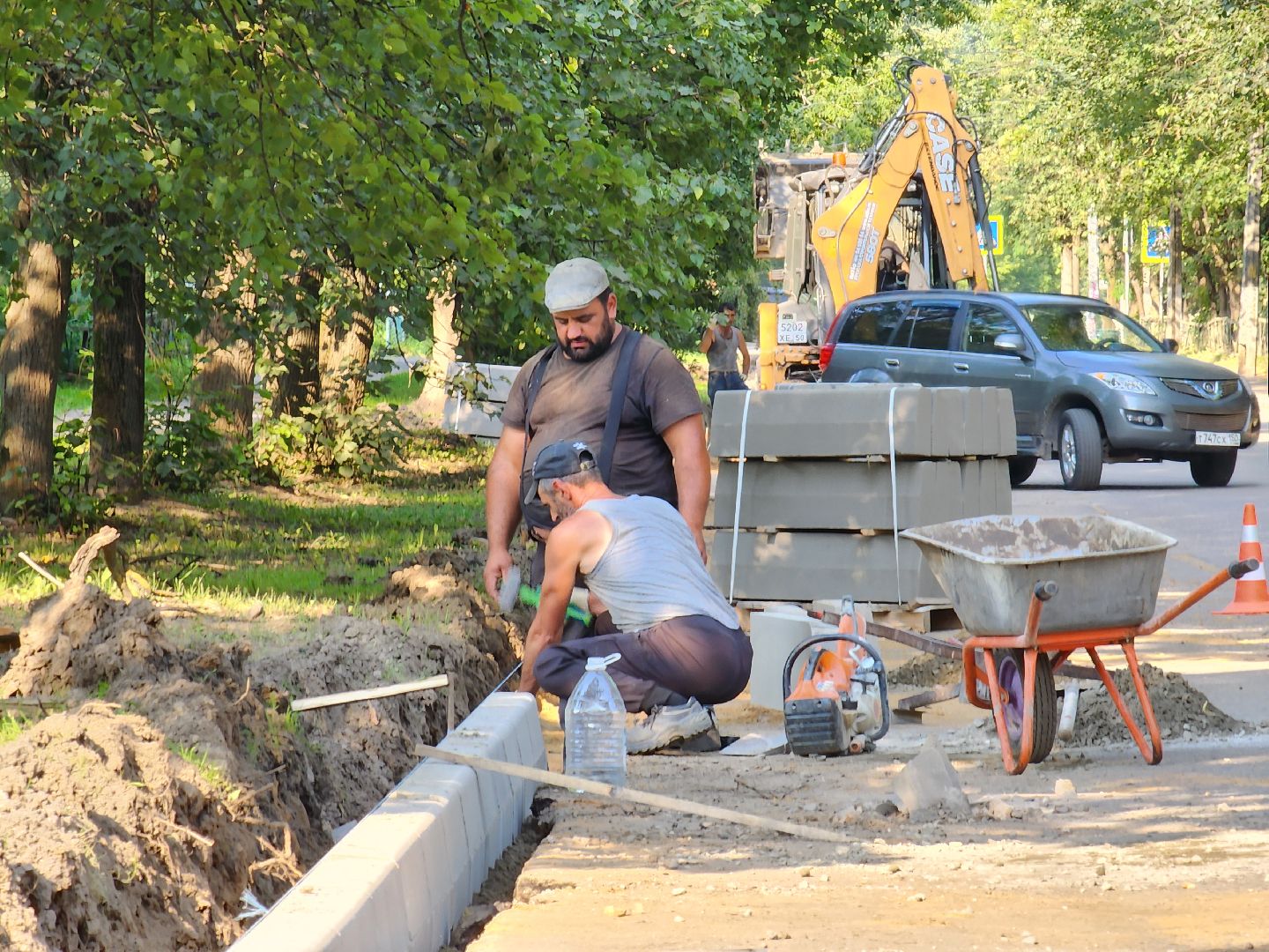 чехов, улица ильича, дорожный ремонт, капремонт дороги, установка бордюров, замена дорожного покрытия, госпрограмма московской области, развитие дорожного комплекса, план ремонта на 2025 год,