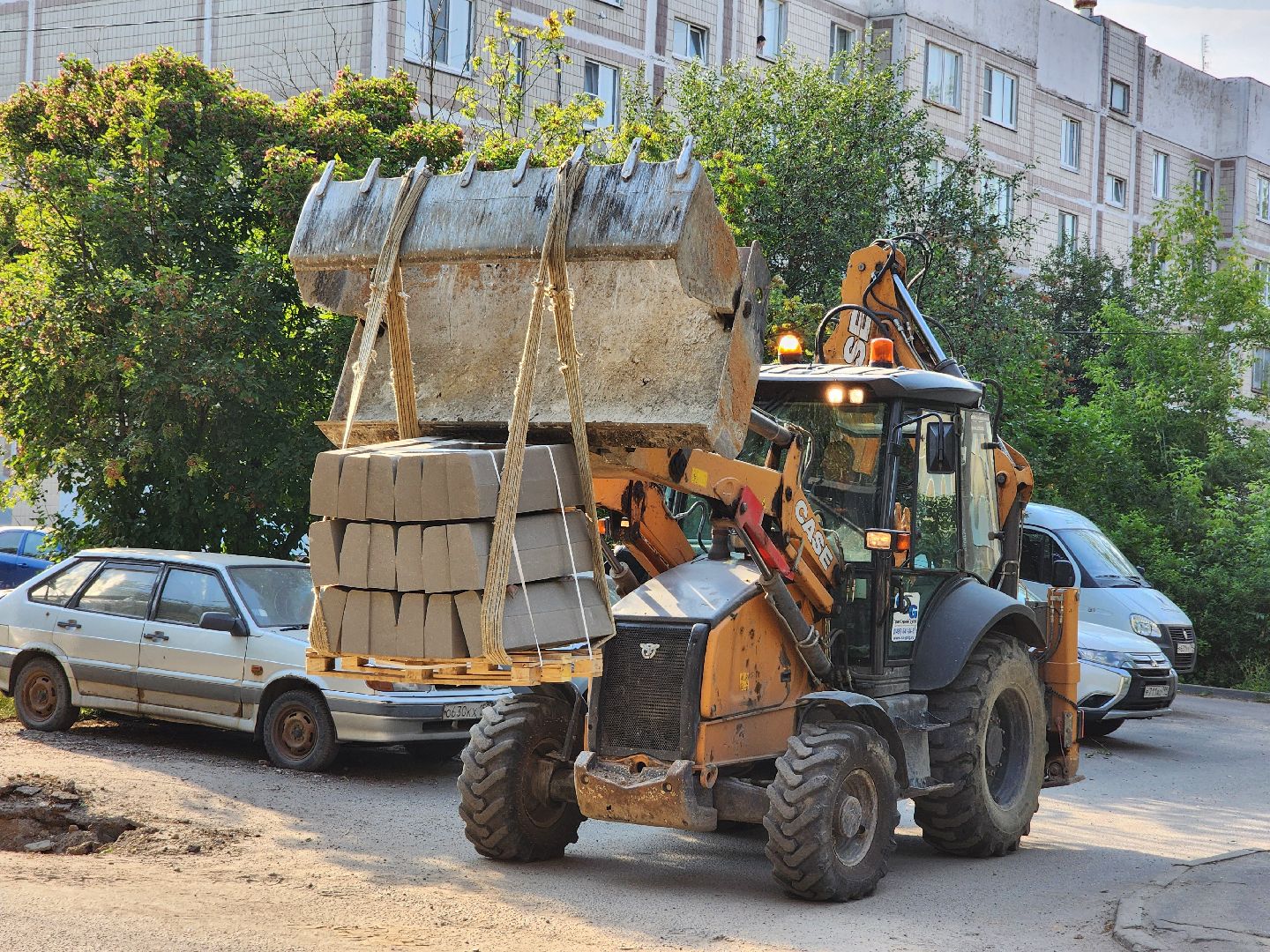 чехов, улица ильича, дорожный ремонт, капремонт дороги, установка бордюров, замена дорожного покрытия, госпрограмма московской области, развитие дорожного комплекса, план ремонта на 2025 год,