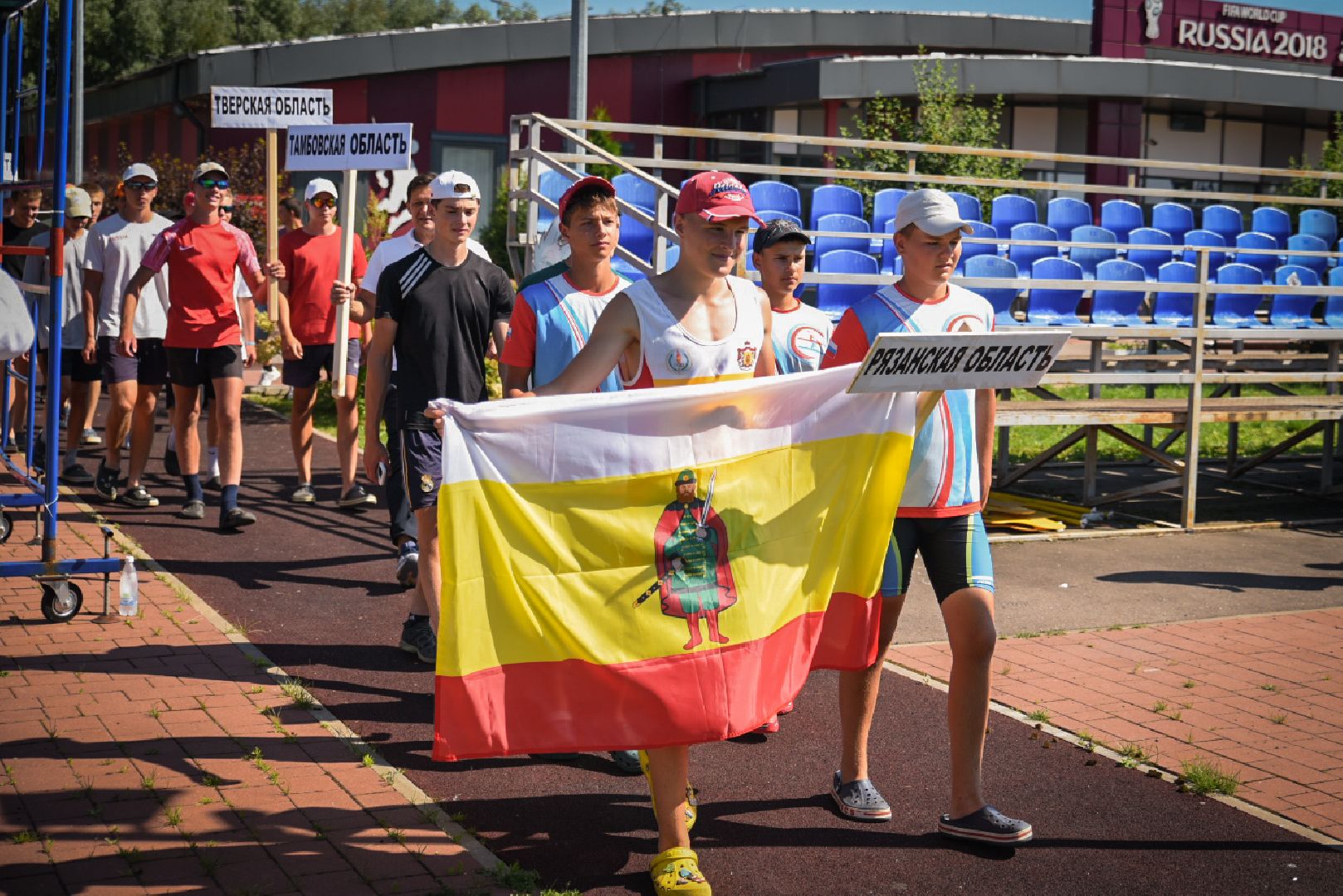 бронницы, всероссийские соревнования по гребле на байдарках и каноэ в бронницах, гонки на байдарках и каноэ, соревнования по гребле на байдарках и каноэ памяти Петра Птицина ,