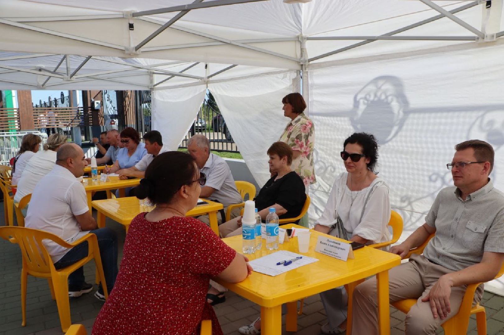 выездная администрация в парке,серебряные пруды, парк серебряный,