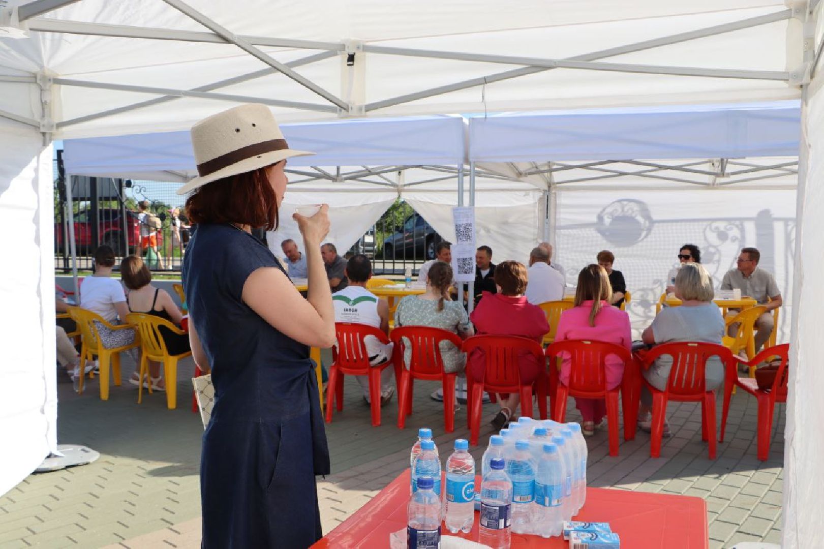 выездная администрация в парке,серебряные пруды, парк серебряный,