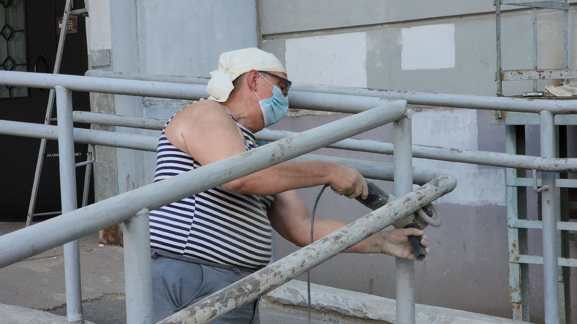 Подольск , Благоустройство , новые лавочки,