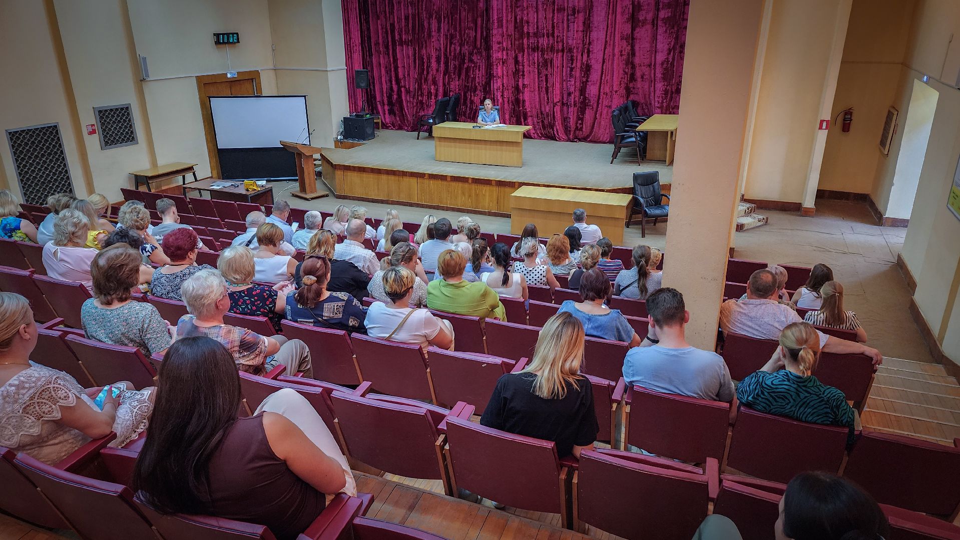 восересенск, телефонное мошенничество , встреча жителей с помощником прокурора,