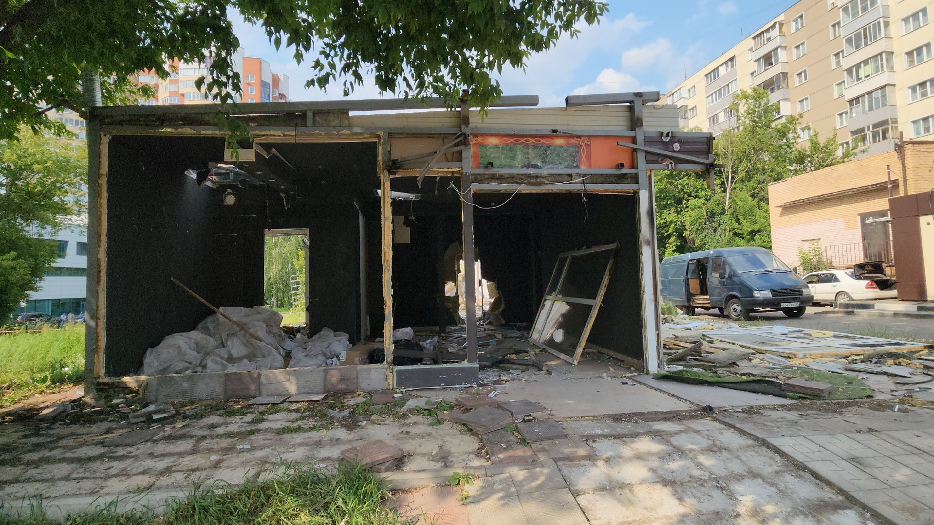 вертикалки, пушкино, снос, павильон, демонтажные работы,демонтаж торгового павильона,